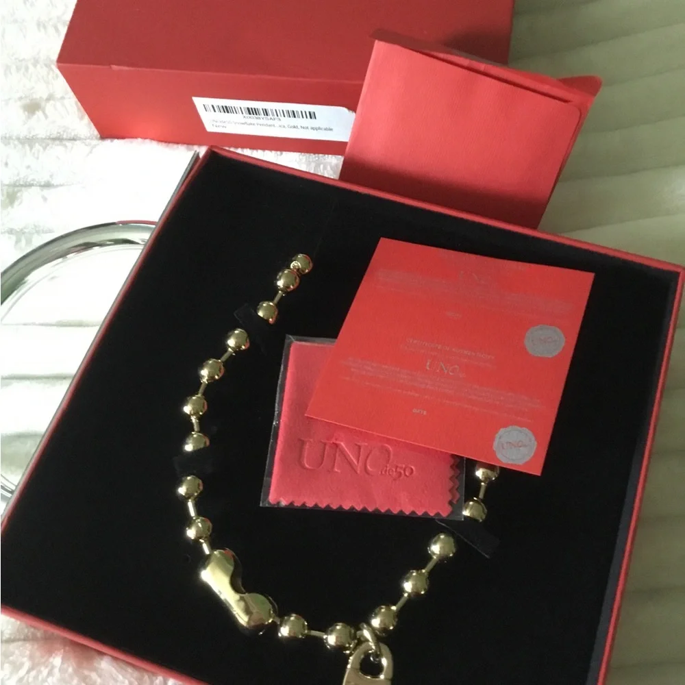 Gold Bead Padlock Necklace Uno de 50- Women fashion Jewelry includes box and COA